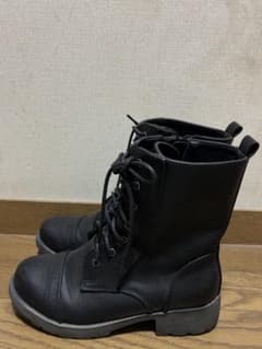 ブーツ ブラック 未使用に近いのサムネイル