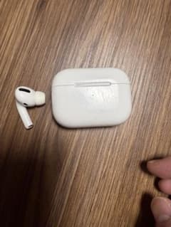 充電、動作確認済みApple AirPods Pro 本体 左耳と充電ケースのサムネイル