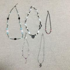 美品！ネックレス5点セット お花やボールモチーフ 軽くて胸元キラキラ 