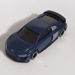 トミカ No.38 アウディ R8 クーペ