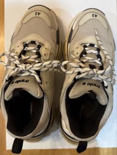 BALENCIAGA スニーカー 42 ベージュのサムネイル