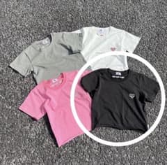 【m様専用】HTH   新作Tシャツ　ブラック　早い者勝ちのサムネイル