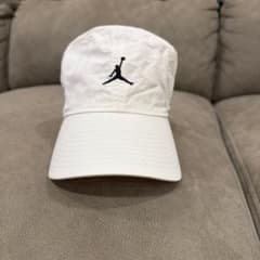 NIKE JORDAN キャップ ホワイトのサムネイル
