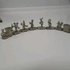 可愛いディズニートレインの置物♥のサムネイル