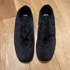 ZARA フラットシューズ ブラック 38のサムネイル
