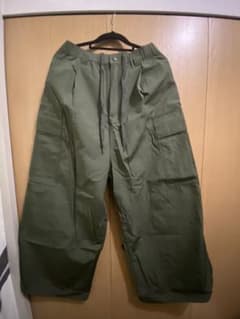 ワイドパンツ、カーゴパンツのサムネイル