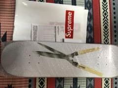 Supreme Shears Skateboard&water blasterのサムネイル