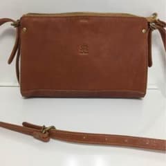 今だけお値下げ！！Leder Makesの皮ショルダーバックのサムネイル