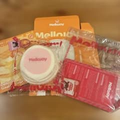 Mellojoy スクイーズ 贅沢スフレ いちご Mサイズのサムネイル