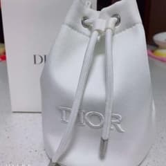 Dior ホワイト 巾着ポーチ ノベルティのサムネイル