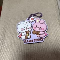 BT21 RJ COOKY キーホルダーのサムネイル