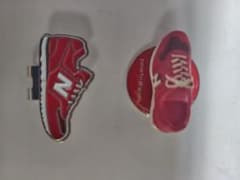 New Balance スニーカー型マーカー 赤のサムネイル