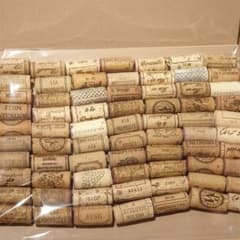 ワインのコルク栓　70個セットのサムネイル