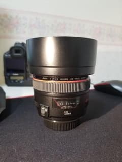 Canon単焦点　EF50mmF1.2LUSMのサムネイル
