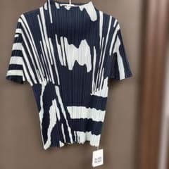 PLEATS PLEASE ISSEY MIYAKE 半袖 トップス - メルカリ