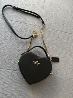 COACH ハート型ショルダーバッグ ブラックのサムネイル