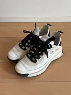 【値下げ】CHANEL スニーカー ホワイト ランナウェイ ファブリック 値下げ】CHANEL スニーカー ホワイト ランナウェイ ファブリック