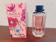 GUCCI フローラ ゴージャス ガーデニア EDT 100mlのサムネイル