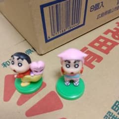 Crayon Shin-chan Figure Set (2 figures)