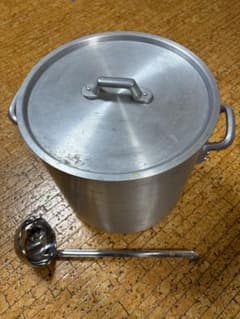 アルミ製寸胴鍋　直径27cm 蓋付　13ℓ ガス用　ステンレス製レードル付のサムネイル