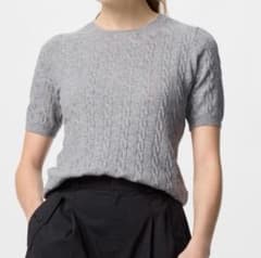 UNIQLO 半袖 ケーブルニット グレーのサムネイル