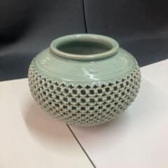 高麗青磁 透かし壺 秋岩 呉吉煥作 雲鶴の模様 高麗青磁 壺 花器 飾り壺