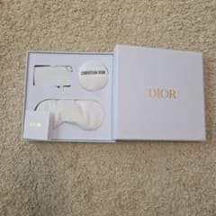 Dior プラチナ会員 バースデーギフト トラベルセット - メルカリ