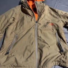 THE NORTH FACE マウンテンパーカー ベージュ オレンジ Mのサムネイル