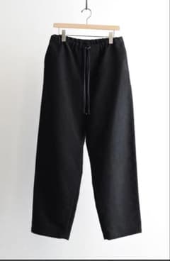 新品定価販売。COMOLI / モールスキンドローストリングパンツ 25AW