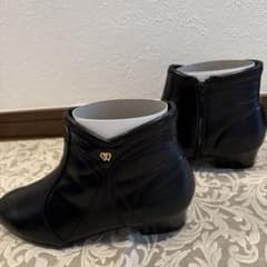 【新品未使用品】 革ブーツ　クロのサムネイル
