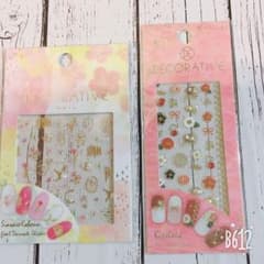 ネイルシールのサムネイル