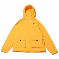 Nike イエローマウンテンパーカー　新品のサムネイル