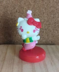 チョコエッグ　ハローキティ　アクビちゃん