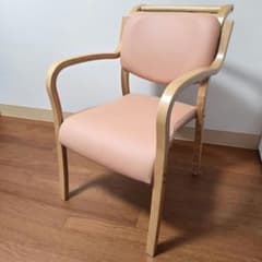 【美品・送料込】介護向け木製椅子 アイリスチトセ テンダーHG ピンク 美品・送料込】介護向け木製椅子 アイリスチトセ テンダーHG ピンク