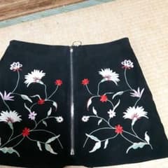 ZARAミニスカートのサムネイル