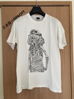 ㉖2点目〜50%OFF ダメージ　スカル　ミュージシャン　Tシャツのサムネイル