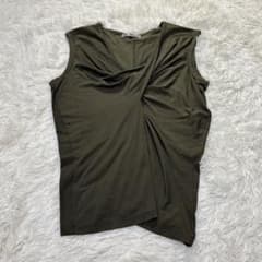 イッセイミヤケノースリーブ トップス イッセイミヤケ ISSEY MIYAKE ノースリーブ トップス カーキ - メルカリ