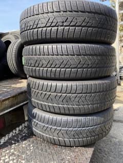 PIRELLI SCORPION 235/65/19 4本セット - メルカリ
