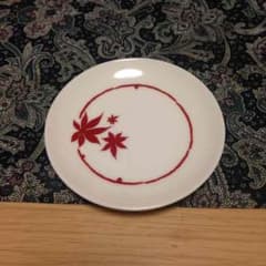 紅葉の小皿のサムネイル