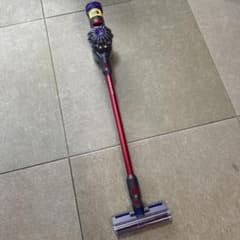 Dyson V8 Slim Fluffy - メルカリ