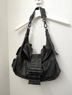 ZER 本革ホースレザーワンショルダーバッグ ブラック Y2K BACKLASH ZER 本革ホースレザーワンショルダーバッグ ブラック Y2K BACKLASH