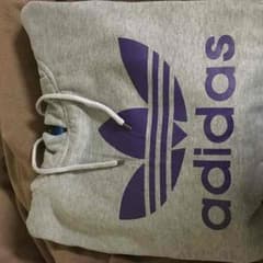 アディダス(adidas)パーカーのサムネイル
