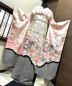 振袖 フルセット6点サイズM 絞り　御所車花文　暈し染め　金彩　正絹 振袖 フルセット6点サイズM 絞り 御所車花文 暈し染め 金彩 正絹