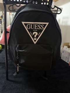 GUESS ブラック リュックのサムネイル
