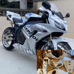 CBR1000RR sc57 後期　社外フルカウルのサムネイル