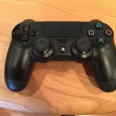 PS4 コントローラーのサムネイル