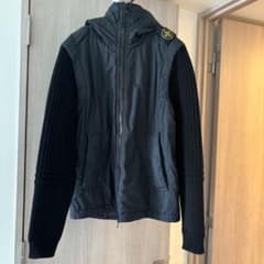 STONE ISLAND ブラック　ダウンジャケット　ニットダウン　Sサイズのサムネイル