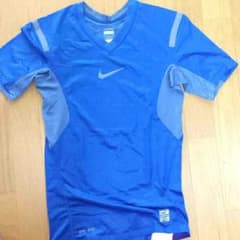 新品タグつきナイキドライフィットTシャツのサムネイル