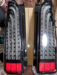 ハイエース　415コブラ　テールランプのサムネイル