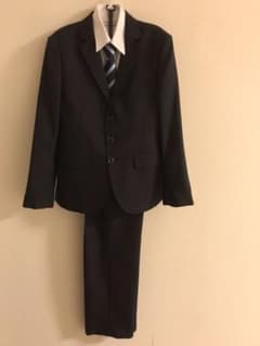 男の子 フォーマルスーツのサムネイル